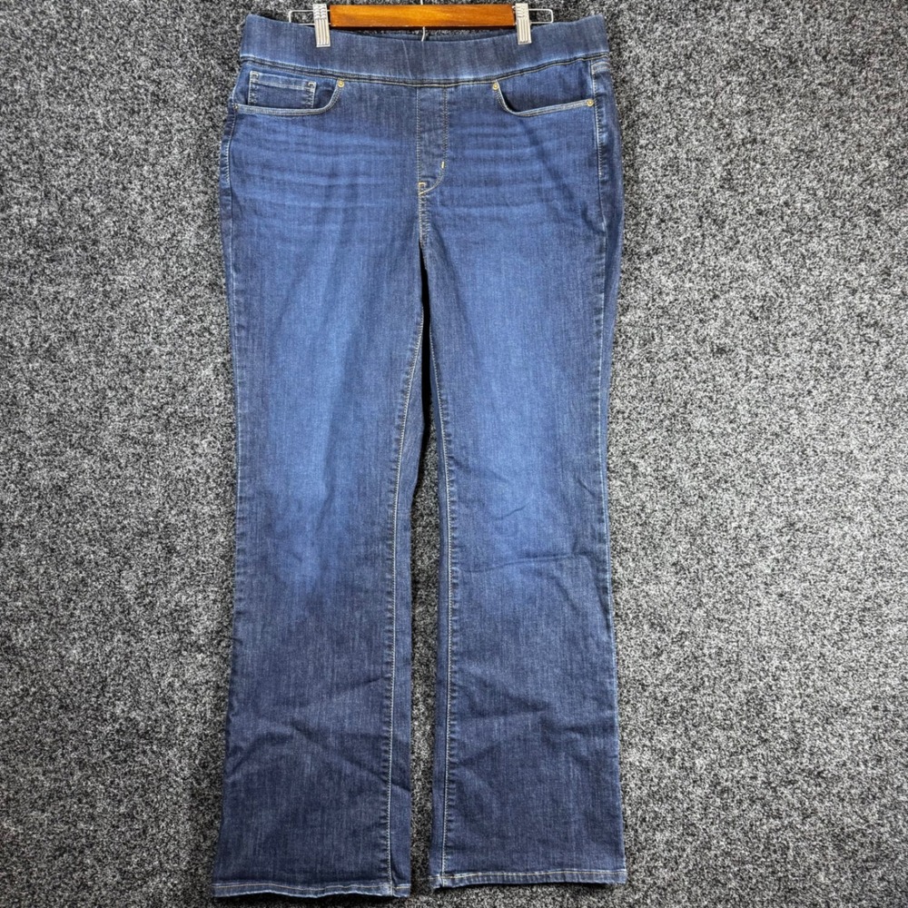 Levi Strauss Signature Gold Totally Shaping Pull On Bootcut Jeans Blue 16M